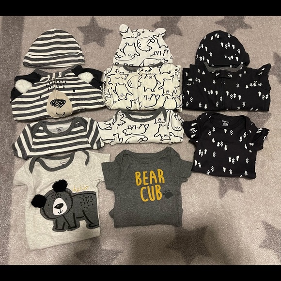 Gerber Other - Gerber onesies with matching sleepers and hats